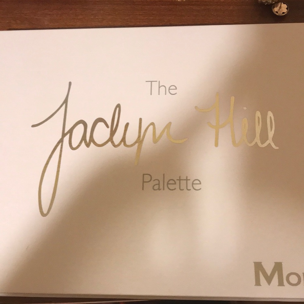 Jaclyn hill pallet 1st edition